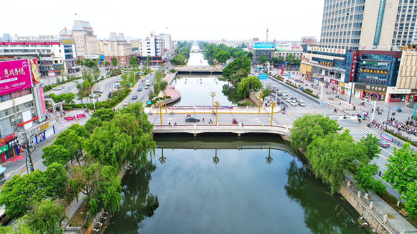射阳县人民政府 图片新闻 碧波荡漾,水面清洁的小洋河