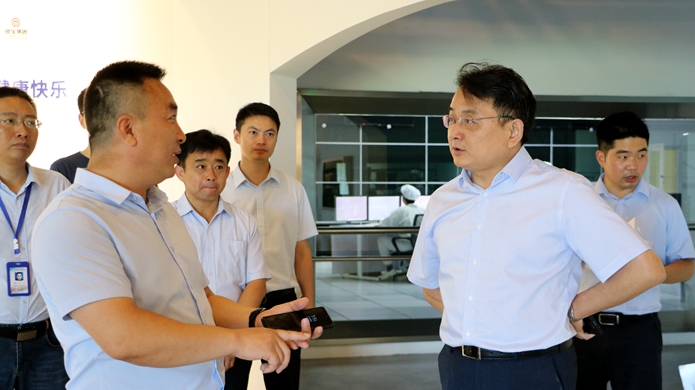 [图]唐敬赴射阳港经济开发区调研重点产业项目建设情况