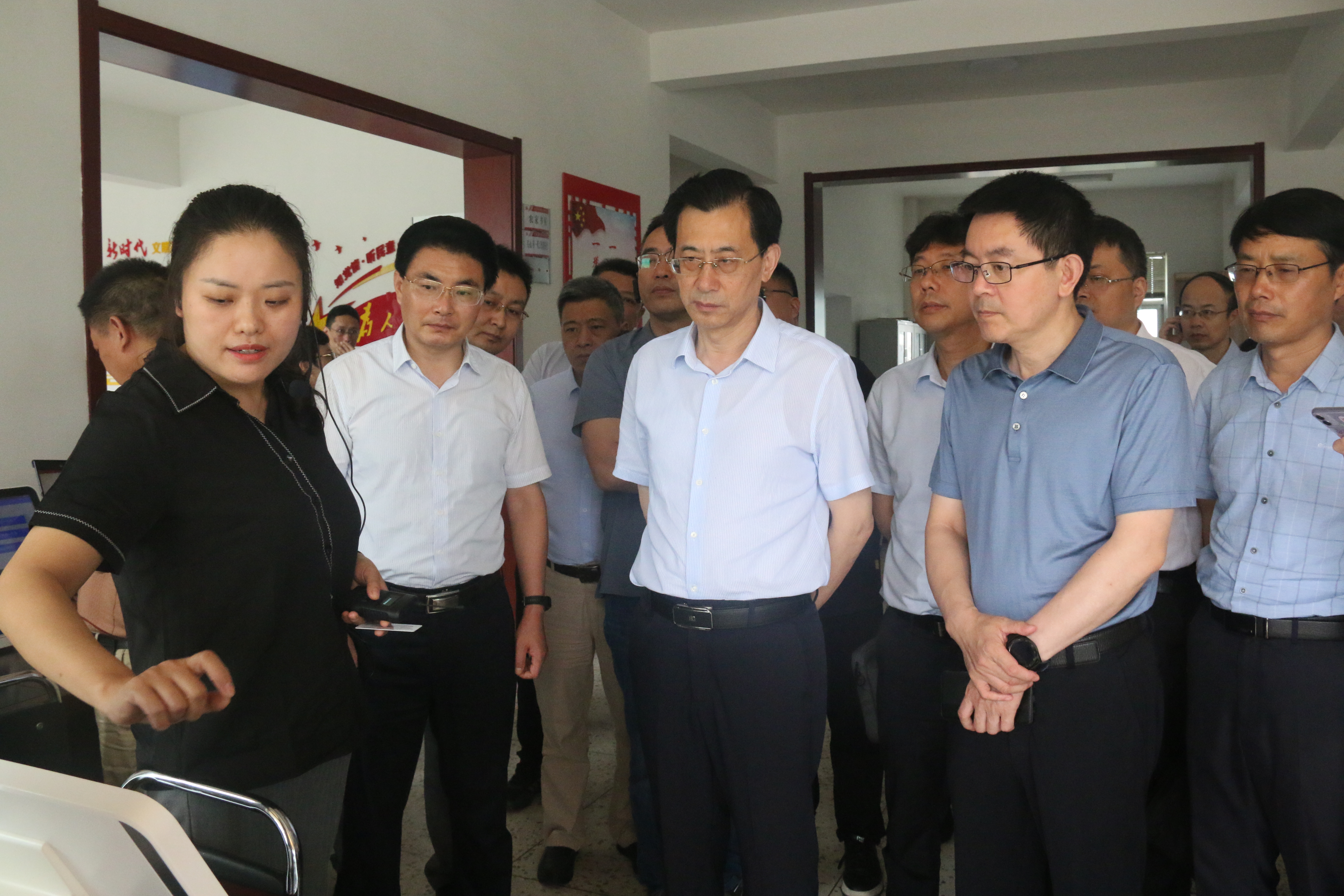 盐城市人社公共服务快办行动部署会