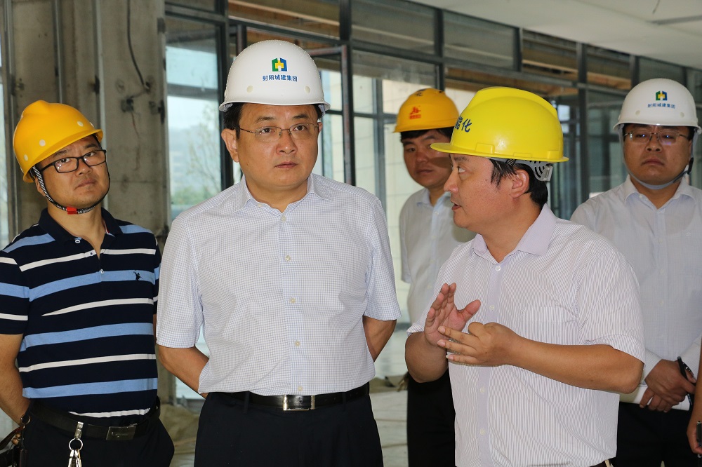 射阳县人民政府 业务工作 唐敬一行调研县市民服务中心项目建设情况