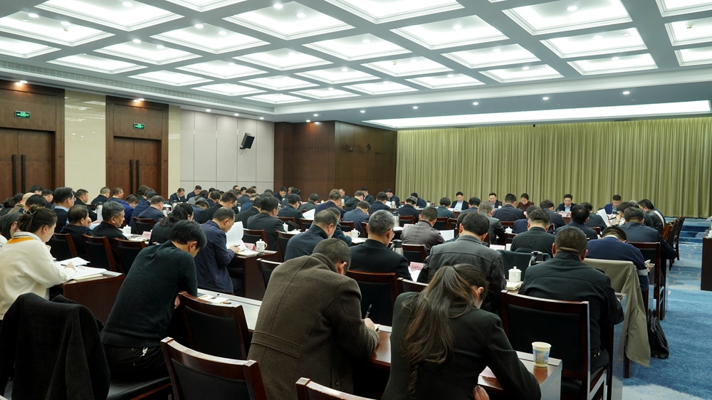 [图]县政府第22次常务会议召开