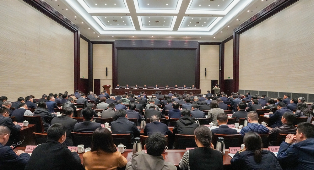 [图]全县2026年高质量发展推进会召开